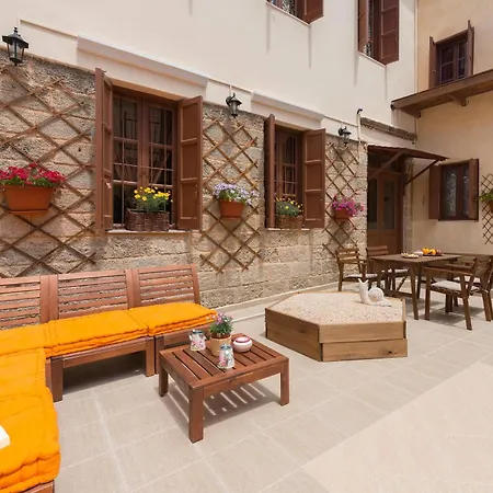 3卡里特斯老城公寓 * Rhodes City