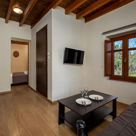 3 Charites Old Town * Rhodes City